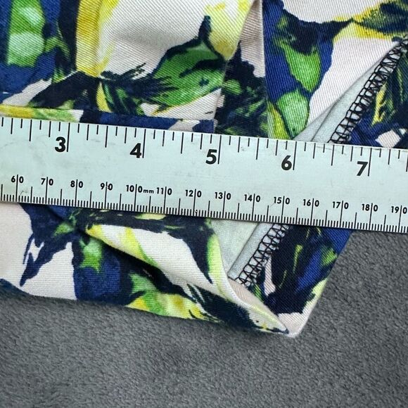 J. Crew Cotton Stretch Shorts Womens 0 Blue Yellow Green Floral Chino Hawaiian - Picture 9 of 11